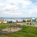 G22 Haus Mit Garten- Strandkorb Und Grillkamin By Interhome Grosswurden