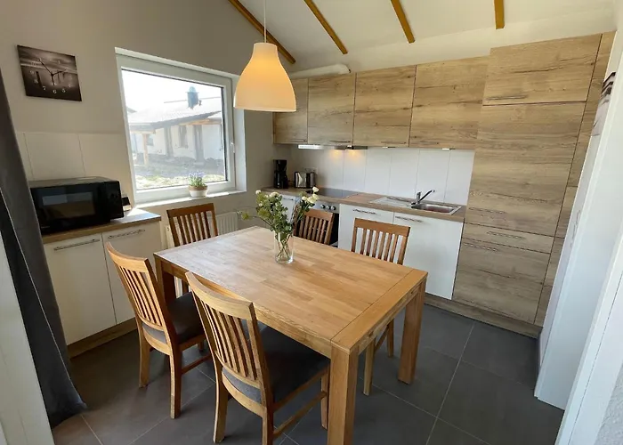 G22 Haus Mit Garten- Strandkorb Und Grillkamin By Interhome *