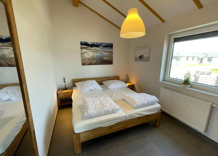 G22 Haus Mit Garten- Strandkorb Und Grillkamin By Interhome *
