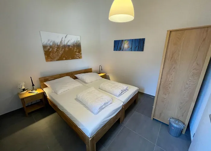 G22 Haus Mit Garten- Strandkorb Und Grillkamin By Interhome * Grosswurden